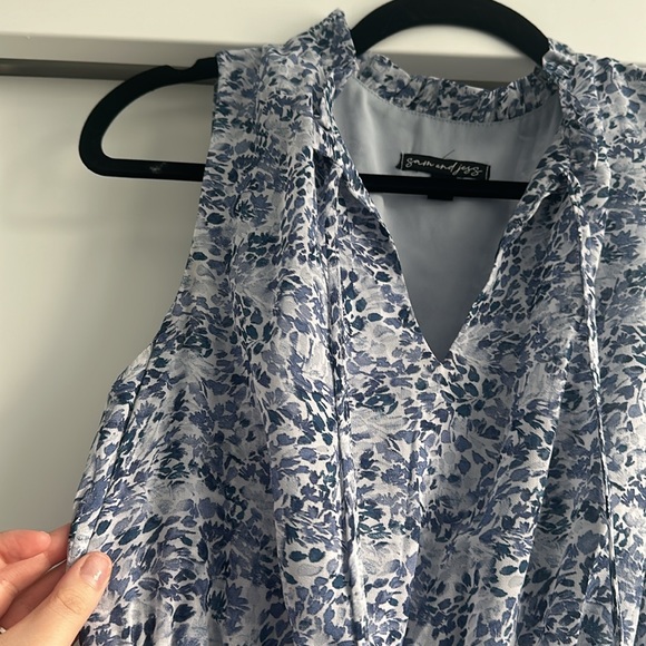 SAMANDJESS Pleated Summer Maxi Dress - Picture 2 of 3